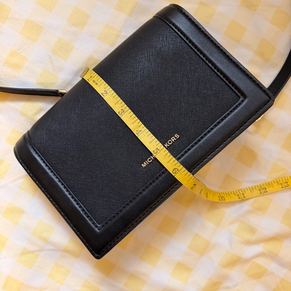 Michael Kors Women's Jet Set Chain Saffiano Leather Flap Crossbody Bag - Picture 10 of 15